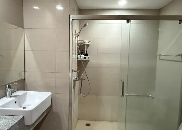 Luxury 3br Cozy Seaview Poolview Family Group 2 Pools Near Okada Airport Moa Manila