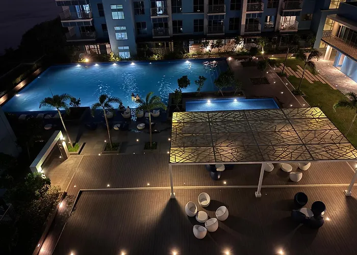 Luxury 3br Cozy Seaview Poolview Family Group 2 Pools Near Okada Airport Moa *