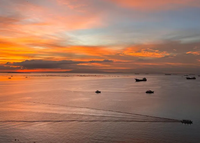 Luxury 3br Cozy Seaview Poolview Family Group 2 Pools Near Okada Airport Moa Manila
